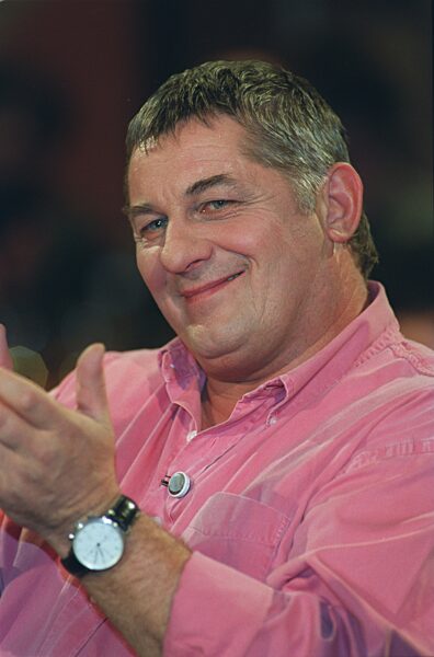 Heinz Hoenig
(Schauspieler)    11/01 her



Mann Schauspiel TV Fernsehen...