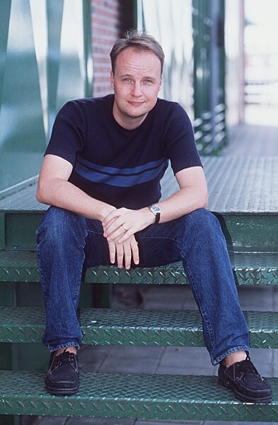 Oliver Welke
    (TV-Moderator...