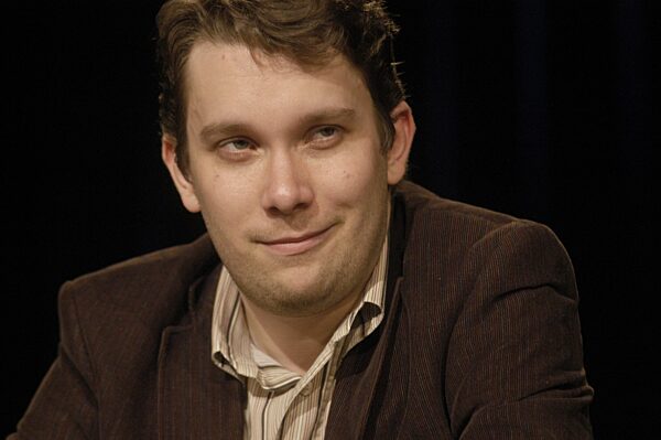 Christian Ulmen
(TV-Moderator, Schauspieler)
03/04 pp
Mann TV Fernsehen...