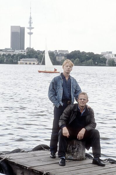 Rolf Becker
         mit Sohn Ben (li...