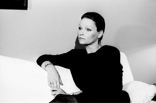 Angelica Domröse
(Schauspielerin)
04/91 dar
Angelica Domröse in "Der...