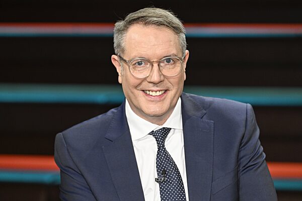 Alexander Schweitzer
(Politiker)
12/25 her
Alexander Schweitzer am 02...