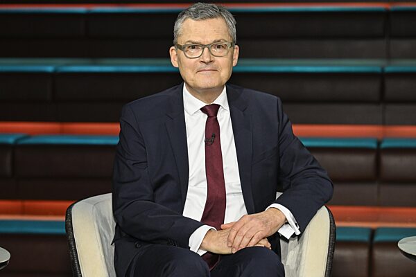 Roderich Kiesewetter
(Politiker)
01/26 her


Roderich Kiesewetter am 27...