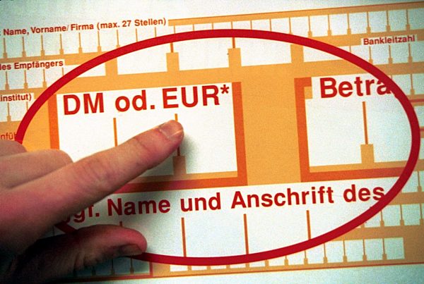Überweisungen jetzt auch in Euro möglich