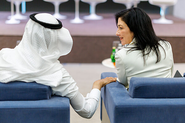 BM Reiche reist nach Saudi Arabien