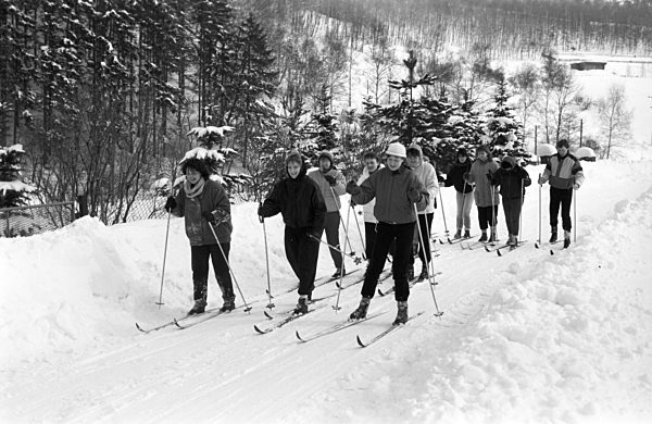 DDR - Wintersport im Erzgebirge