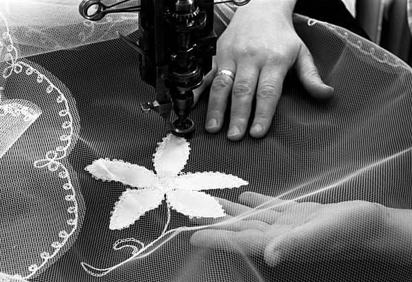 DDR - Produktion im VEB Stickschleier Geyer