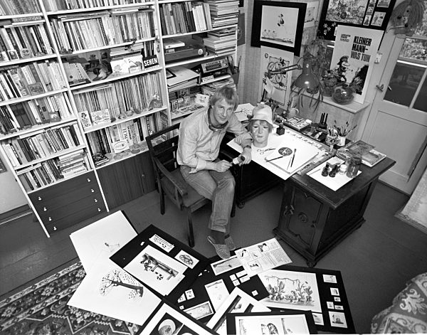 DDR - Karikaturist und Cartoon-Zeichner Rainer Bach