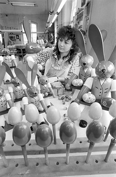 DDR - VEB Raum- und Tafelschmuck Gahlenz 1985