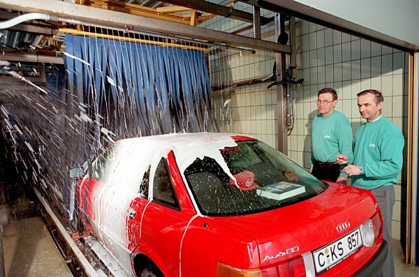 Ökowaschstraße für Autos