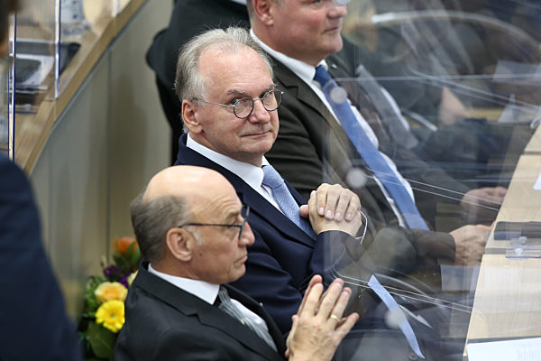 Politik, Plenarsitzung des Landtages Sachsen-Anhalt