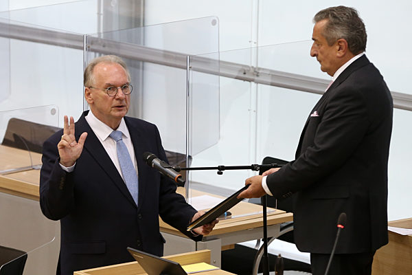 Politik, Plenarsitzung des Landtages Sachsen-Anhalt