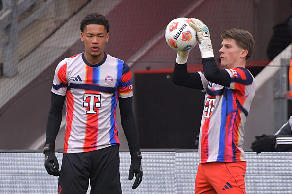 Fussball 1.Bundesliga, Bayer 04 Leverkusen - FC Bayern Muenchen