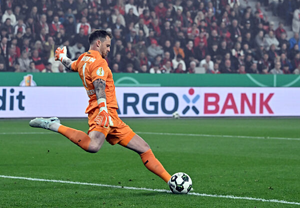 Fussball DFB Pokal 1/2 Finale, Bayer 04 Leverkusen - FC Bayern München