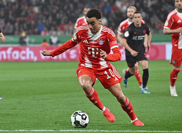 Fussball DFB Pokal 1/2 Finale, Bayer 04 Leverkusen - FC Bayern München