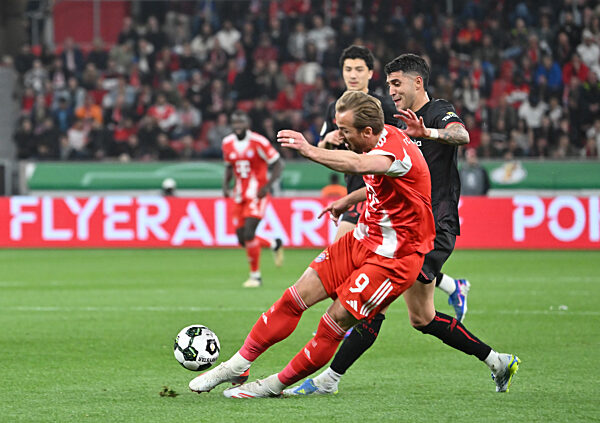 Fussball DFB Pokal 1/2 Finale, Bayer 04 Leverkusen - FC Bayern München