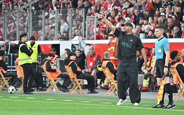 Fussball DFB Pokal 1/2 Finale, Bayer 04 Leverkusen - FC Bayern München