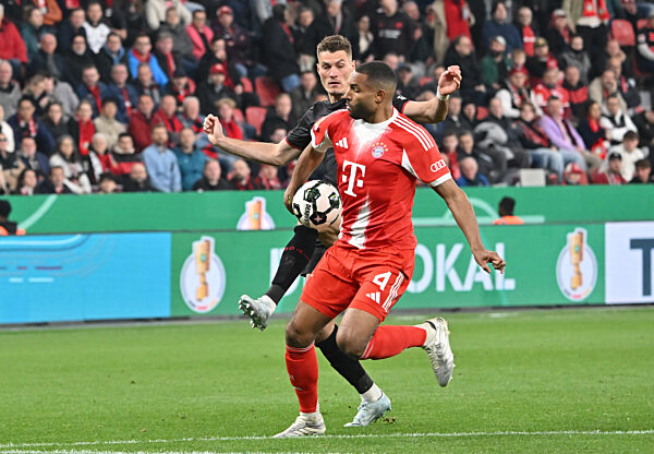 Fussball DFB Pokal 1/2 Finale, Bayer 04 Leverkusen - FC Bayern München