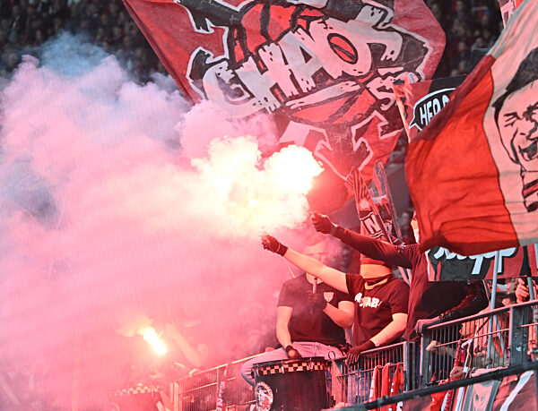 Fussball DFB Pokal 1/2 Finale, Bayer 04 Leverkusen - FC Bayern München