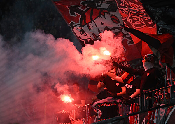 Fussball DFB Pokal 1/2 Finale, Bayer 04 Leverkusen - FC Bayern München
