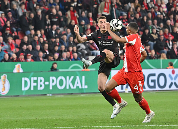 Fussball DFB Pokal 1/2 Finale, Bayer 04 Leverkusen - FC Bayern München