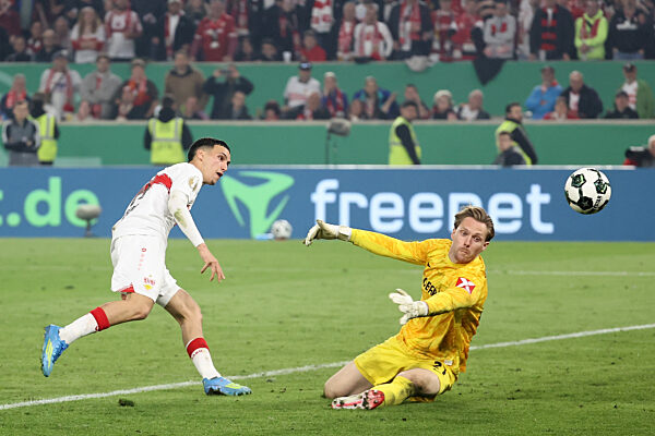 Fussball DFB Pokal 1/2 Finale, VfB Stuttgart - SC Freiburg