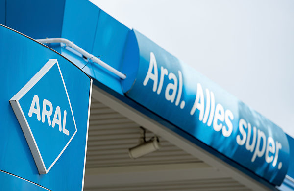 Wirtschaft, Aral Tankstelle