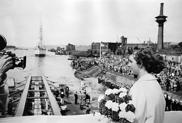 Ulli Kinau, Nichte des Seemanndichters Gorch Fock und Taufpatin des...