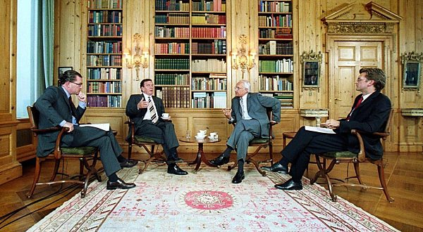 Interview-Duell Schröder gegen Stoiber für die "Bild"-Zeitung