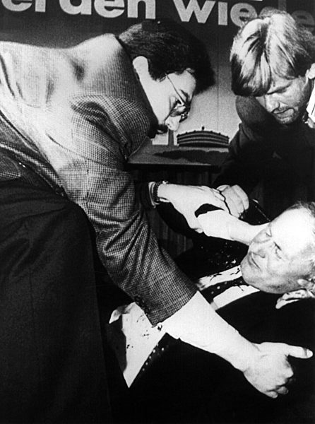 Assassination on SPD candidate for chancellor Lafontaine