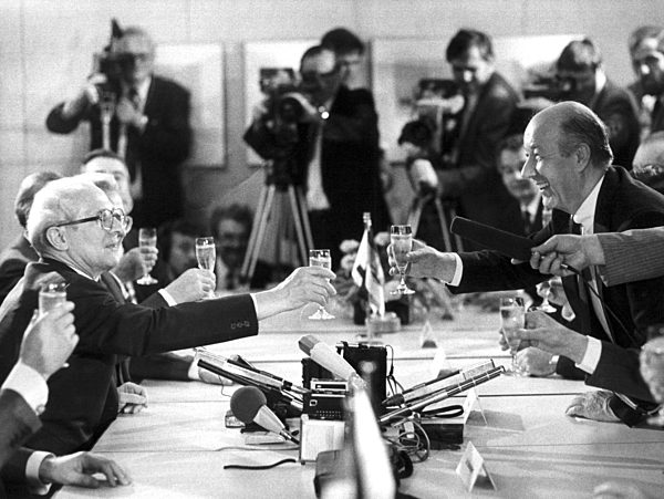 Leipziger Frühjahrsmesse 1986 von Honecker eröffnet