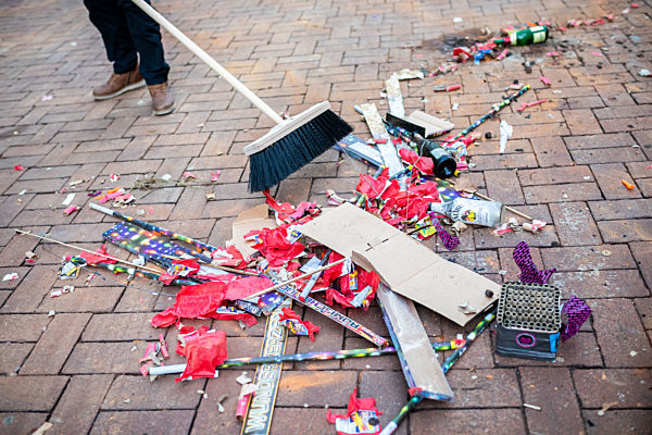 Aufräumarbeiten nach Silvester in Hannover