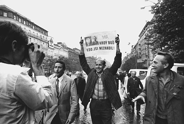 Emil Zatopek verurteilt sowjetischen Einmarsch in Prag