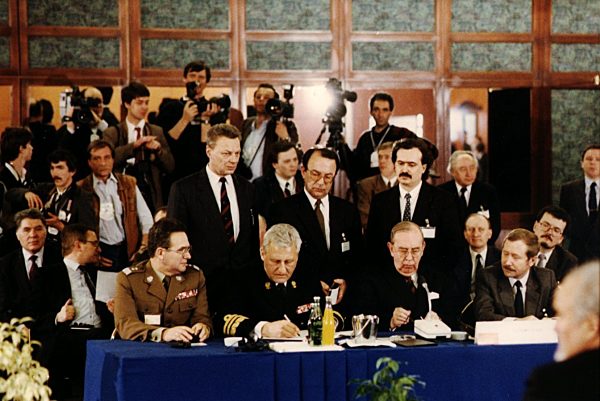 Warschauer Pakt - Auflösung beschlossen