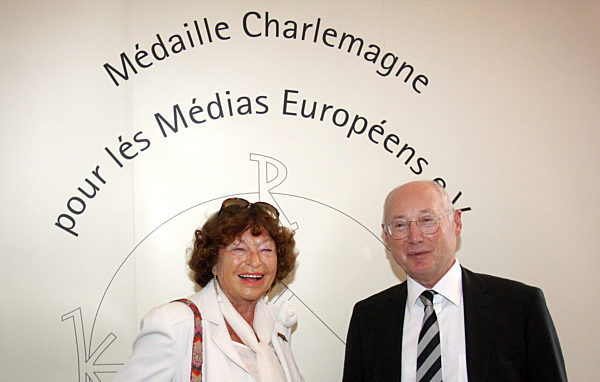 Verlegerin Feltrinelli erhält Karlsmedaille