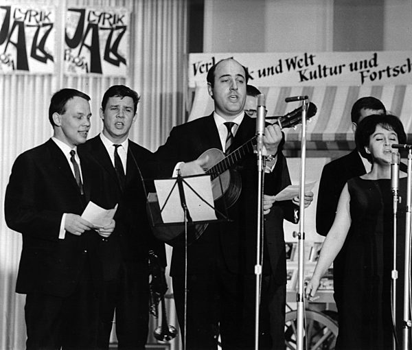 Premiere "Lyrik-Jazz-Prosa"mit Manfred Krug in Ostberlin
