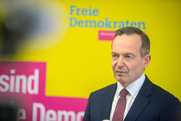 Bundesverkehrsminister zur Zukunft des Verbrennermotors