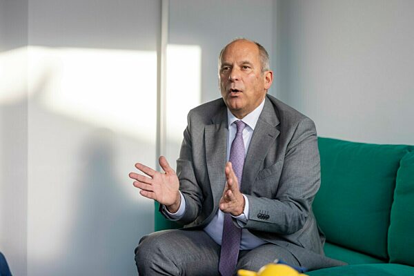 Interview mit neuem hessischen Innenminister Poseck