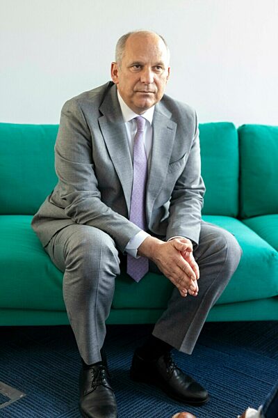 Interview mit neuem hessischen Innenminister Poseck