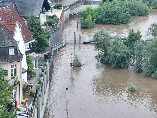 Hochwasser am Rhein