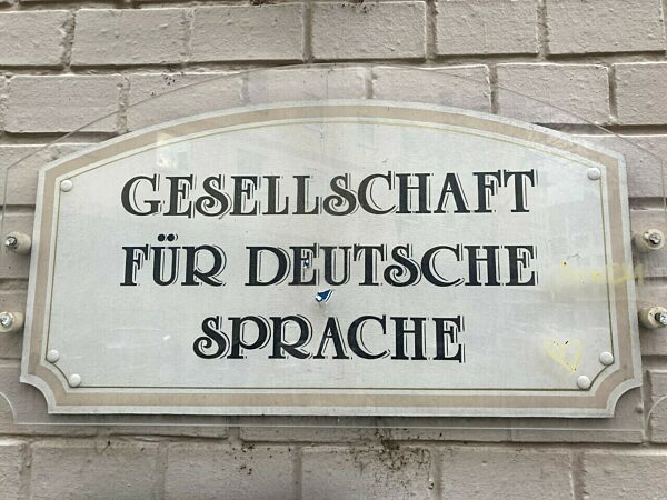Gesellschaft für deutsche Sprache (GfdS)