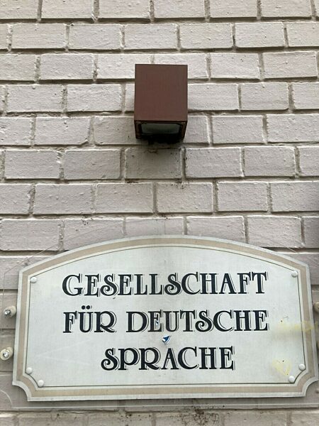 Gesellschaft für deutsche Sprache (GfdS)