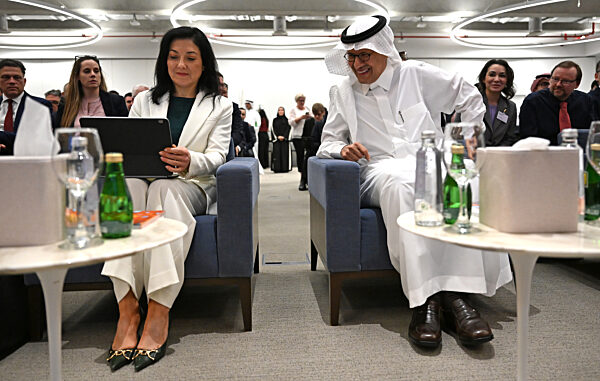 Wirtschaftsministerin Reiche besucht Saudi-Arabien