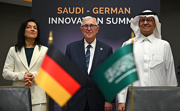 Wirtschaftsministerin Reiche besucht Saudi-Arabien