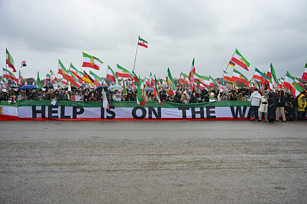 62. Münchner Sicherheitskonferenz - Demonstrationen