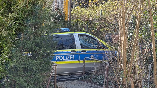 Mann stirbt nach Polizeischüssen bei Verfolgungsfahrt