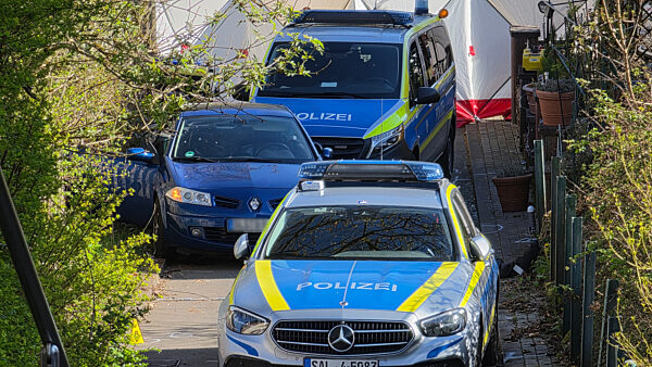 Mann stirbt nach Polizeischüssen bei Verfolgungsfahrt