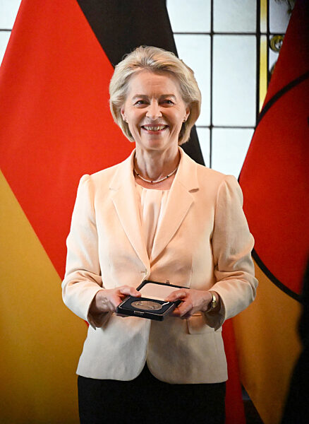 Ursula von der Leyen erhält Niedersächsische Landesmedaille