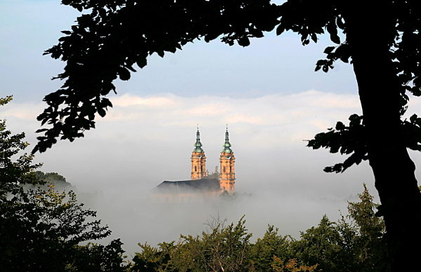 Basilika Vierzehnheiligen im Morgennebel