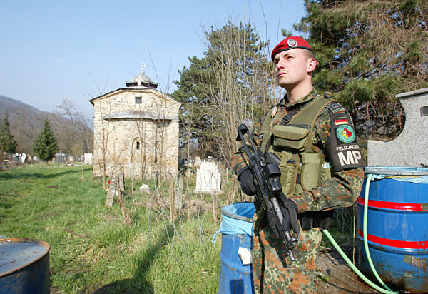 Deutscher KFOR - Soldat